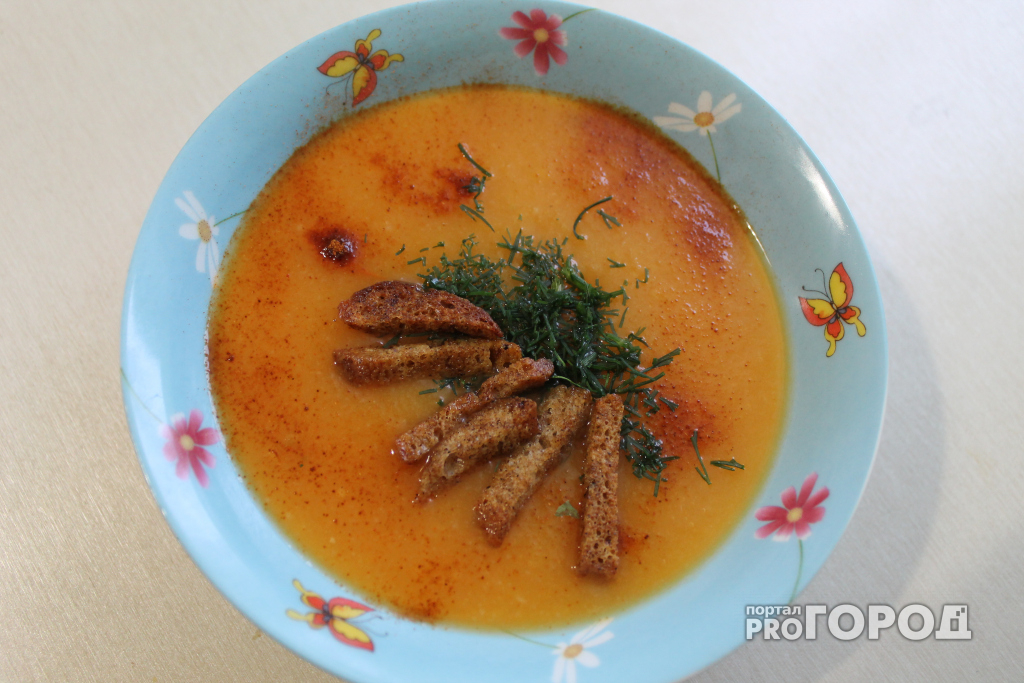 Готовим фигуру к лету: овощной суп-пюре из тыквы