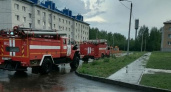 В Кировской области прошла сильная гроза: молния ударила в дом, начался пожар