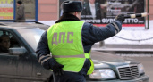 Закон принят: с 1 апреля многим водителям в России придется пересдавать на права