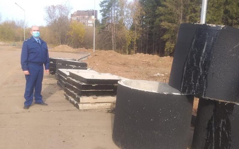 Срыв сроков, плохой асфальт и незаконченная реконструкция: как ремонтировали дороги в Чепецке в 2020 году