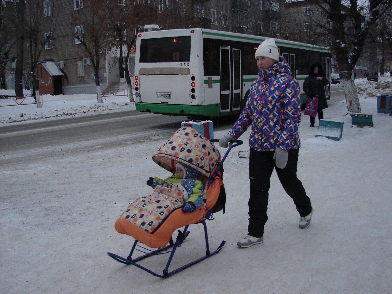 Лица города: узнай себя на фото и получи подарок