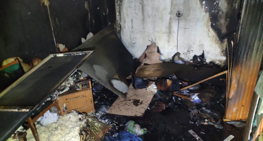 «Из своей квартиры выводили в кислородной маске»: соседи о смертельном пожаре в Чепецке