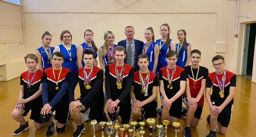 «Всячески заставляли нервничать противников»: как чепецкие волейболисты сыграли в конкурсе