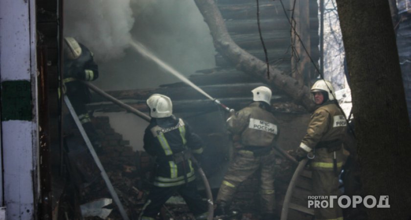 В Кирово-Чепецком районе загорелась баня 