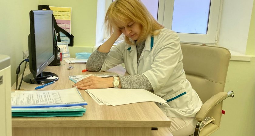 Акушер-гинеколог из Чепецка перевела мошенникам более 2 миллионов рублей