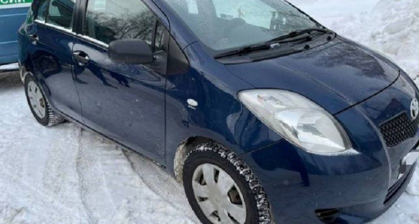 Чепчанка погасила долги для спасения собственной машины Toyota Yaris