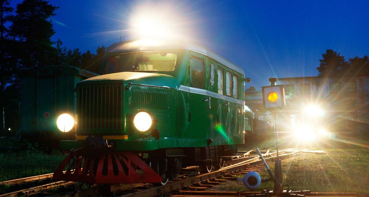 Музей железной дороги в Каринторфе приглашает последний раз прокатиться на поезде ночью 