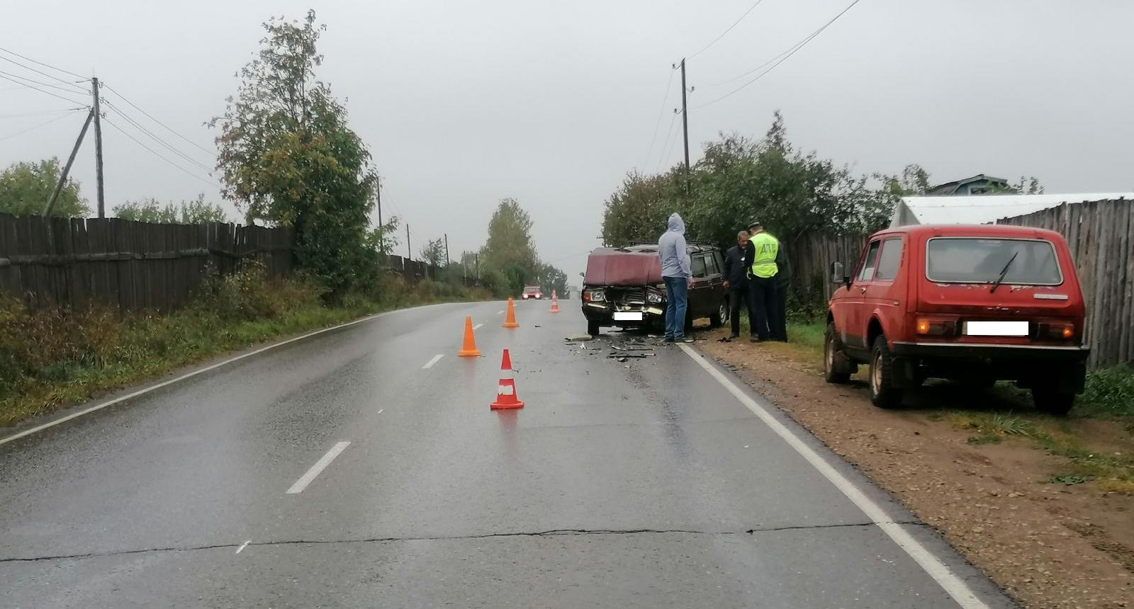 При аварии в Кирово-Чепецке пострадали два человека: один госпитализирован