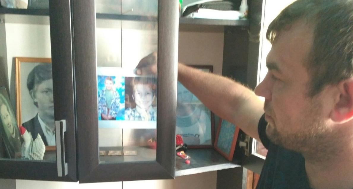 «Год храним вещи сына»: родители утонувшего в Чепецке мальчика рассказали о трагедии