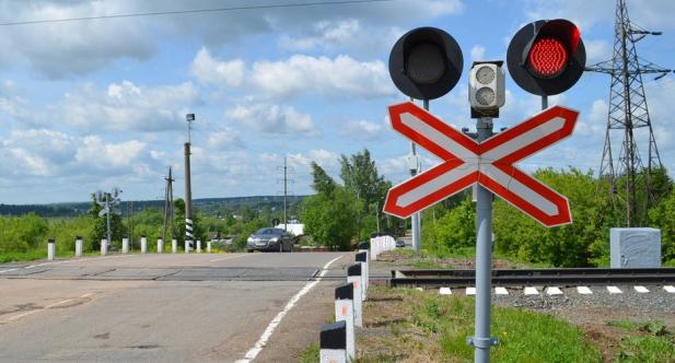 Жителей Чепецкого района предупреждают о закрытии железнодорожного переезда