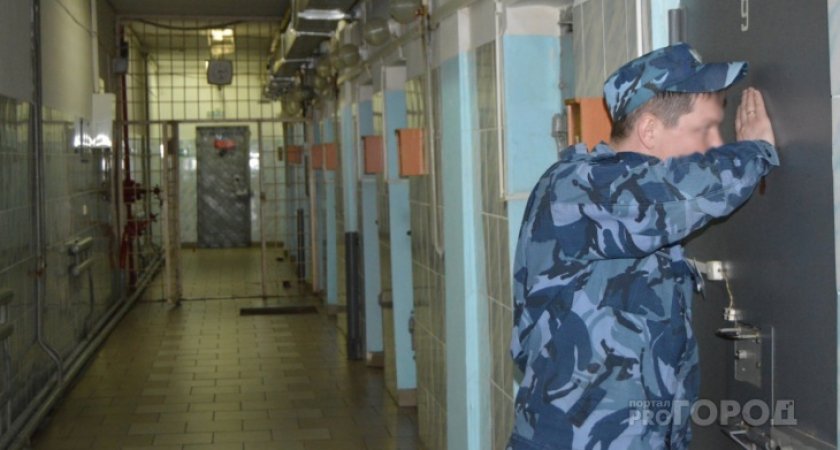 Ешь фекалии и целуй обувь: заключенные из Кировской области рассказали о пытках в колонии