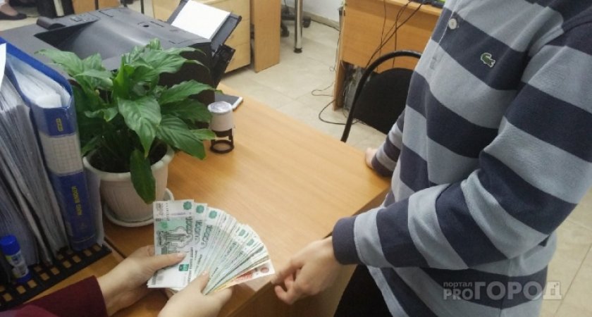 Вакцинированные россияне смогут получить по 100 тысяч рублей