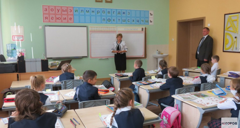 Чепчане высказались по поводу сокращения числа контрольных работ в школах