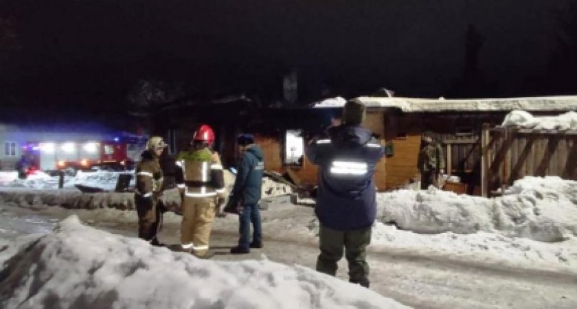 Мать закрыла трех детей в доме, чтобы сходить в клуб: подробности трагедии в Котельниче