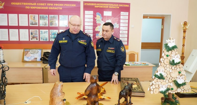 Нарды, шахматы и картины маслом: заключенные Кировской области показали творческие работы