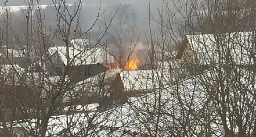 В деревне Деветьярово Кирово-Чепецкого района произошел пожар с пострадавшей
