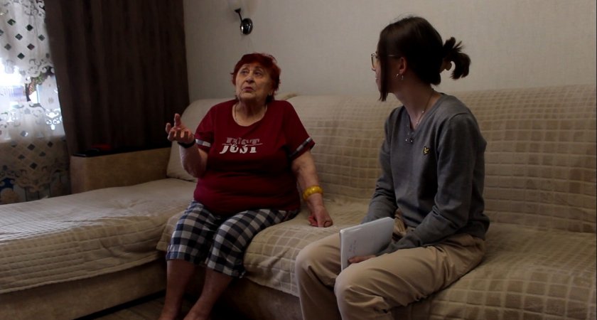 "Люблю сидеть в соцсетях и монтировать видео": 89-летняя чепчанка о своей нескучной жизни 