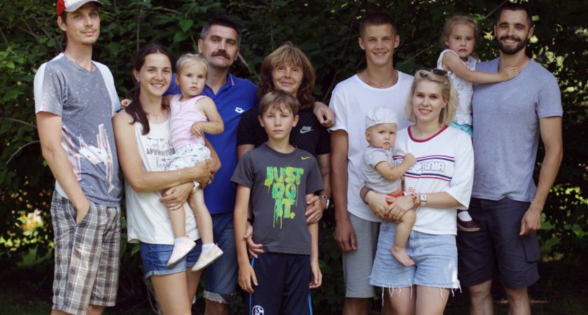 Супруги из Чепецка победили в номинации "Золотая семья" этапа всероссийского конкурса
