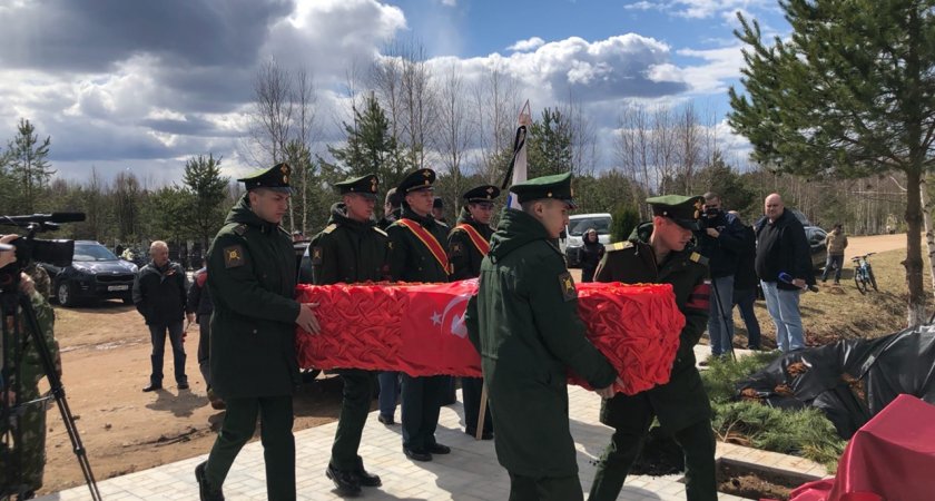 В Кирово-Чепецком районе захоронили бойца, погибшего 80 лет назад