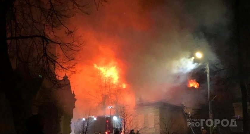 В Кирово-Чепецке в многоквартирном доме загорелся электрический щит