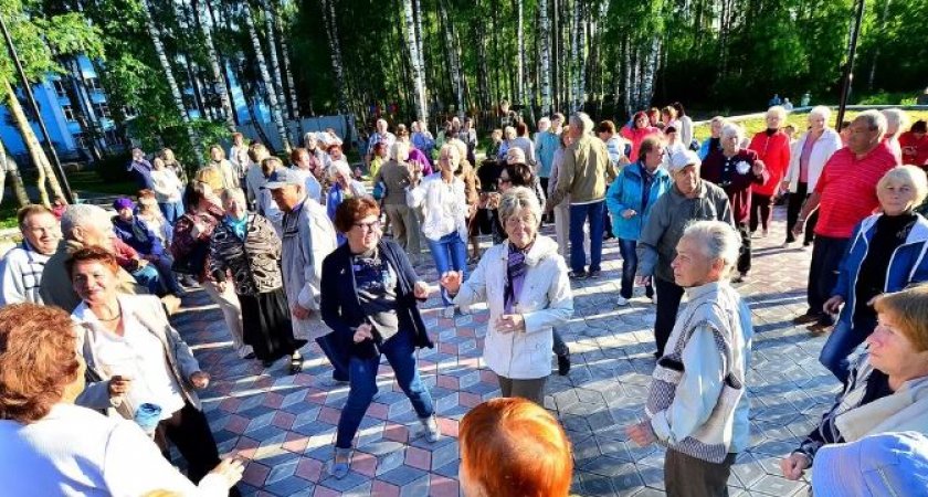 Жителей Кирово-Чепецка приглашают на танцевальные вечера 