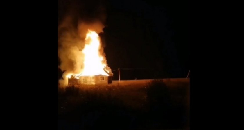 Появилось видео страшного пожара в Кирово-Чепецком районе