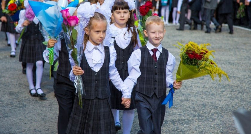 С 1 сентября в школах Кировской области введут уроки патриотизма и нравственных ценностей