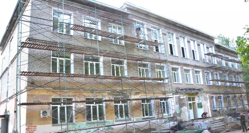 До 1 декабря ремонт школы №7 в Чепецке будет завершен