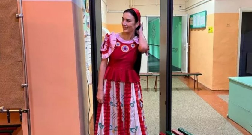 Жители Кировской области устроили на выборах в 2022 году оригинальный костюмный челлендж