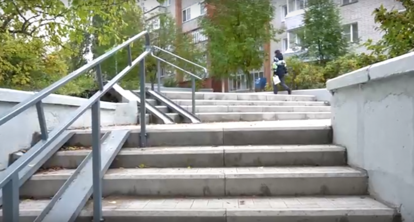 В Кирово-Чепецке отремонтировали лестницу на улице 60 лет Октября