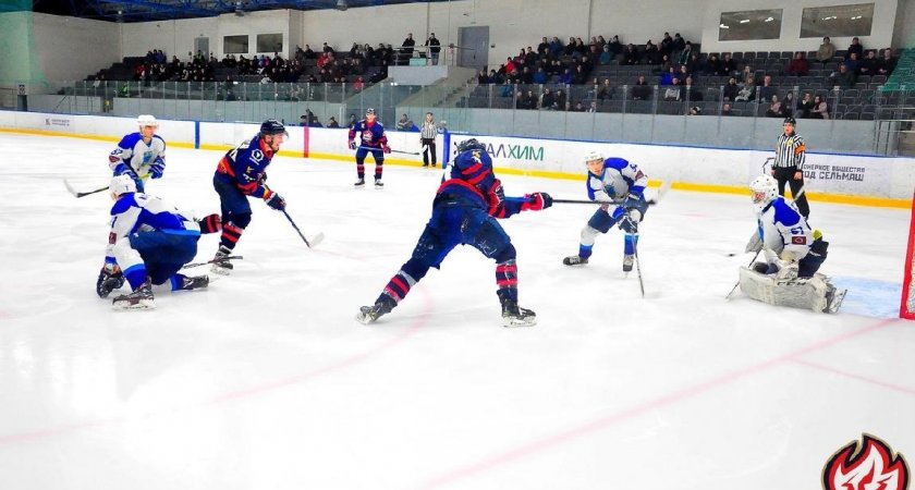 Хоккеистам из Чепецка не доплатили почти полмиллиона рублей