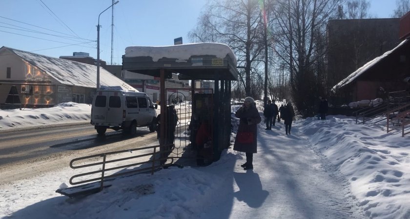 45 тысяч выплатит водитель ребенку, которого высадил из автобуса в Кировской области