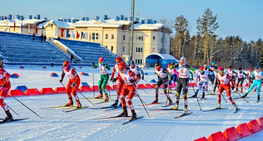 В кирово-чепецком спорткомплексе "Перекоп" проходит чемпионат ПФО по лыжным гонкам
