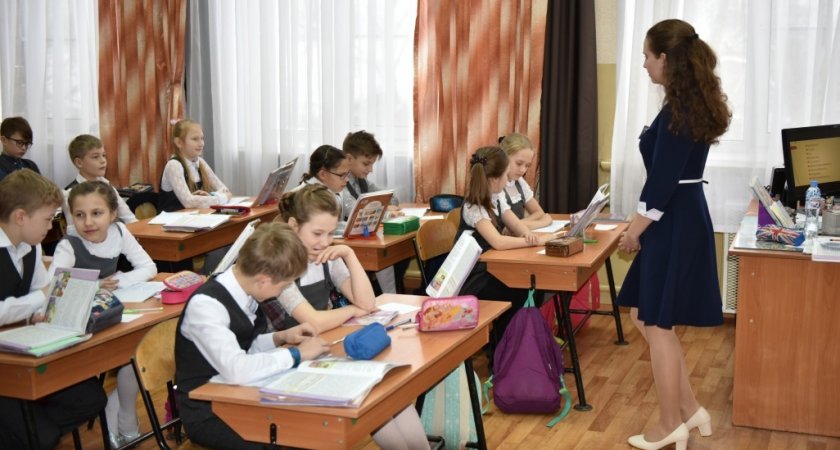 В администрации Чепецка рассказали, кто из чепчан примет участие в конкурсе "Учитель года"