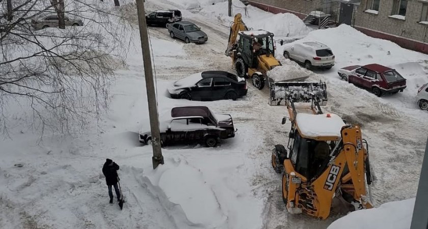 В "Семиграде" озвучили список дворов, которые завтра очистят от снега