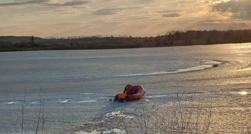 В Кирово-Чепецком районе из воды достали тело мужчины