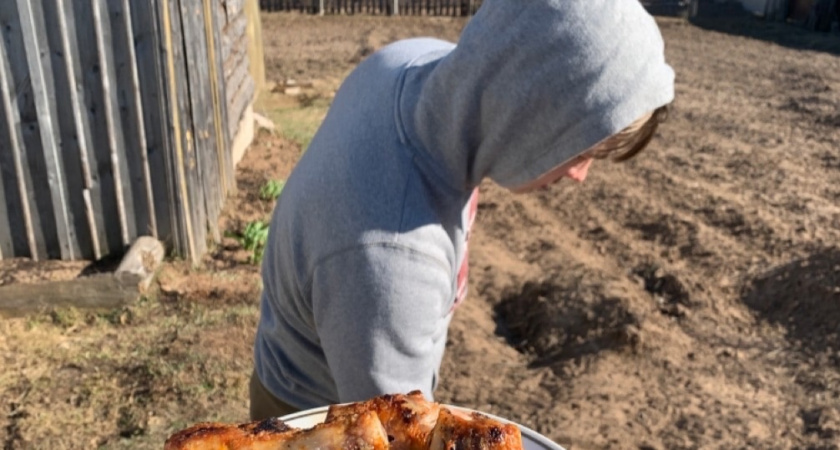 Большая часть россиян хочет остаться дома во время майских праздников