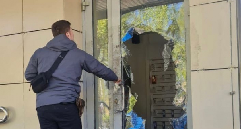 В Кирово-Чепецке ограбили сервисный центр "iDAMASTER"