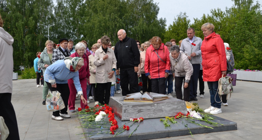 В Кирово-Чепецке почтили память погибших в годы ВОВ земляков