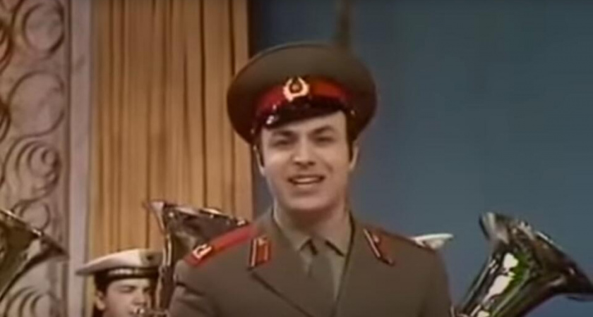 Умер исполнитель песни "Наша служба и опасна и трудна"