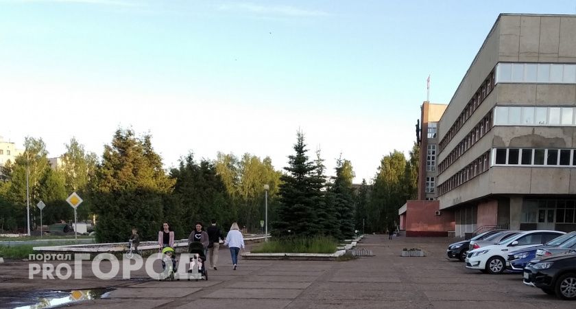 Новый рубль, сбор на ввезенные машины, онлайн-медицина: что изменится в России с 1 августа