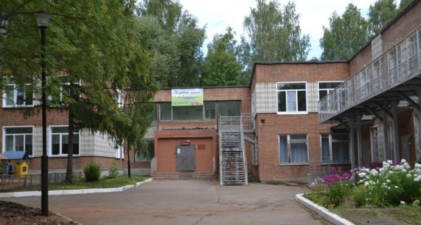 В Кирово-Чепецке на территории детского сада № 17 появилось освещение 