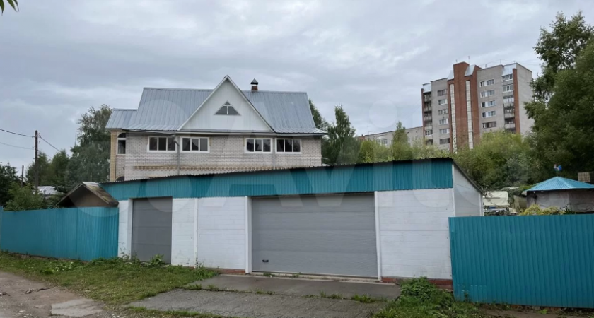 В центре Кирово-Чепецка продают дом за 10 миллионов рублей