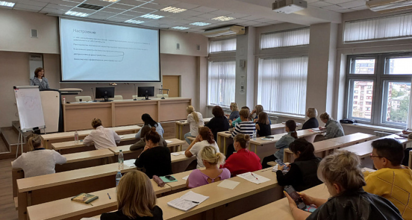 Специалисты центров социального обслуживания Кировской области получают дополнительную специальность