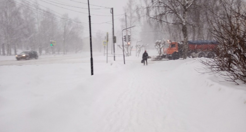 Экстренное предупреждение о ледяном дожде: МЧС об опасных погодных явлениях в Кировской области