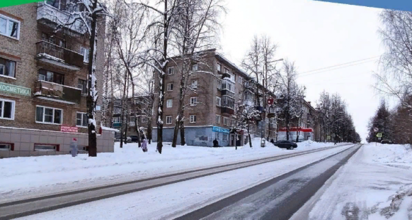 В Кирово-Чепецке на проспекте Кирова подрядчик обновляет уличное освещение