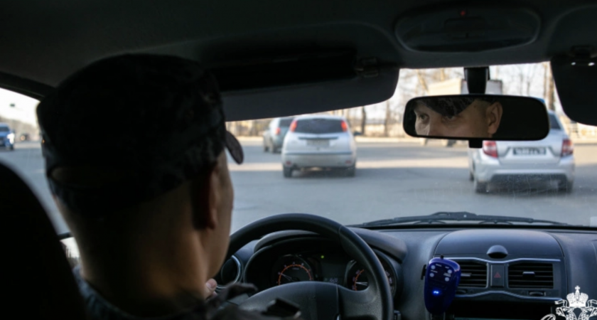 Двое молодых чепчан решили угнать машину, чтобы впечатлить девушек 