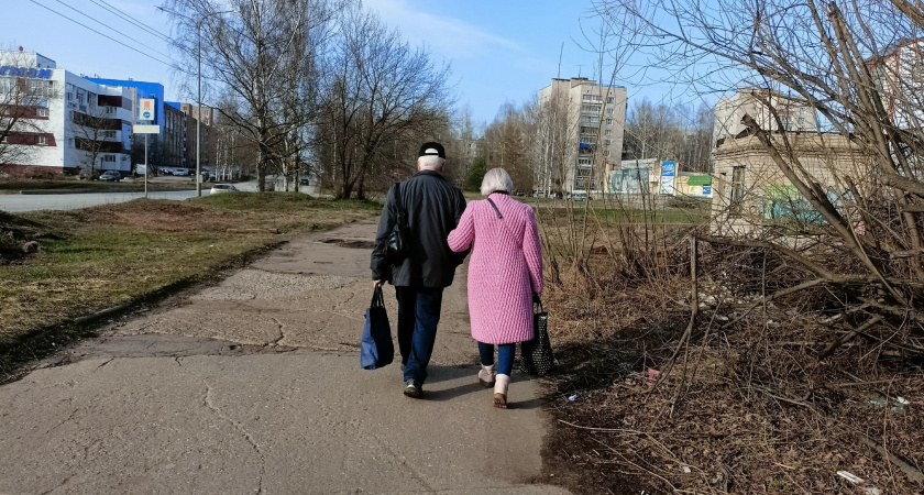Тысячам пенсионеров Кировской области назначили надбавку за стаж в одной сфере