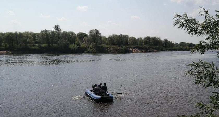 В Кировской области водолазы ищут тело утонувшего молодого человека