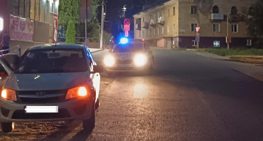 В Кирово-Чепецке женщина попала под колеса Lada Granta